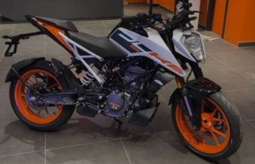 KTM Duke 125